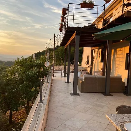 Fosdinovo 5-Bed Villa- A Tranquil Retreat Villa